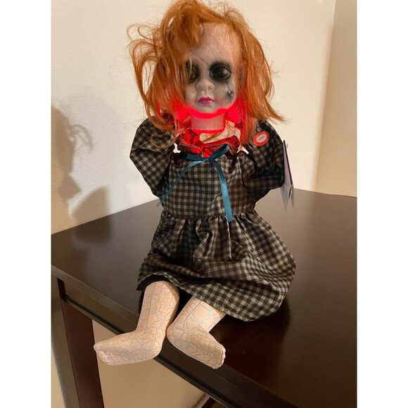 Halloween Animated Head Pulling Moving Talking Light Up Doll - Picture 4 of 5